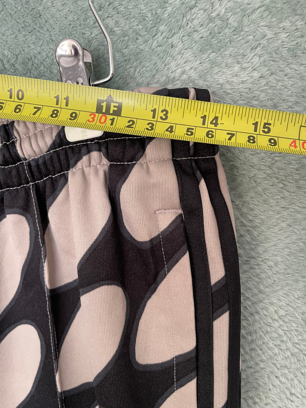 Pantalón deportivo Marimekko Adidas (M)