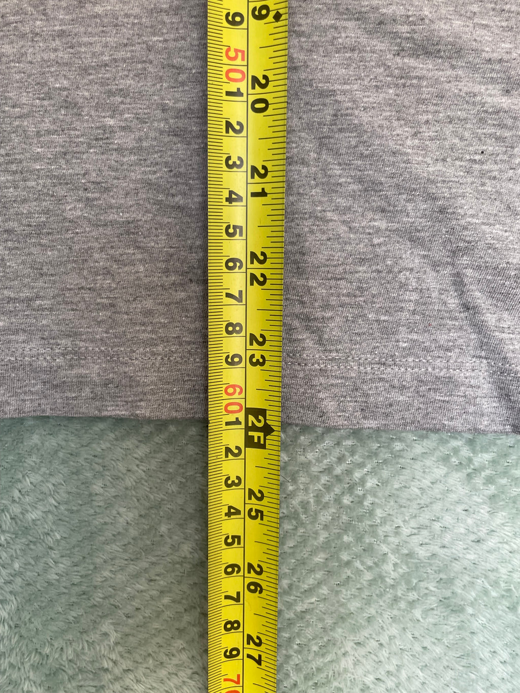 Playera Nike Gris Logo (L niños)