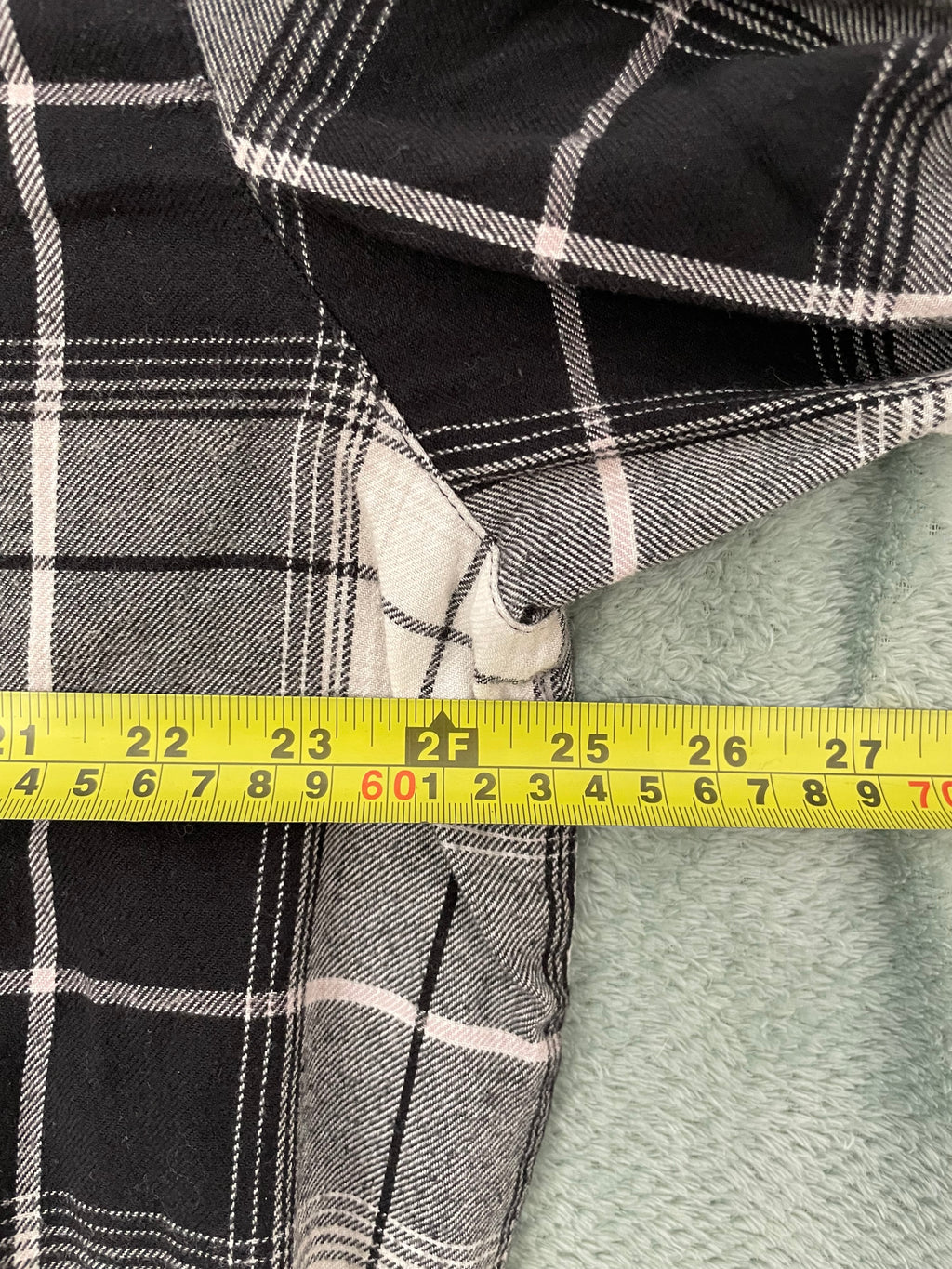 Camisa Cuadros B/N Manga Larga (M amplio)