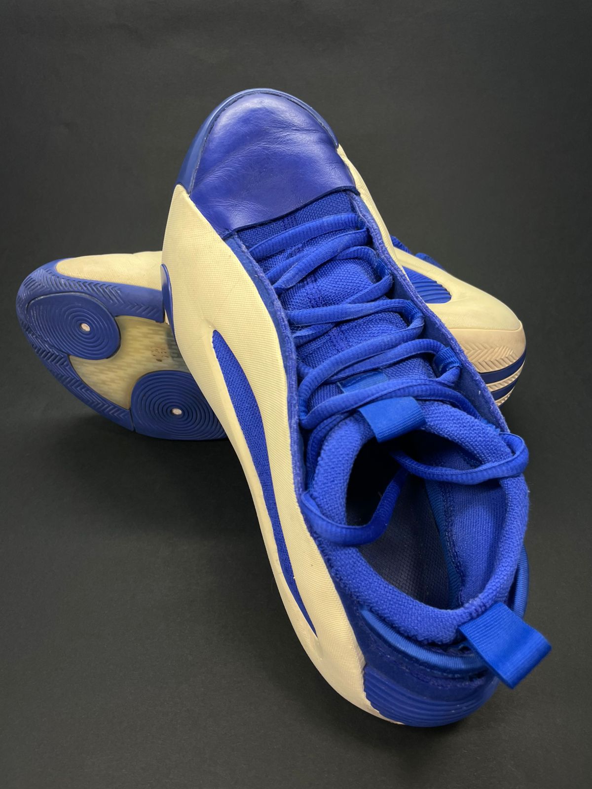 Tenis Adidas para Basquetbol Modelo Harden Vol 8. Royal Blue Cream 27MX